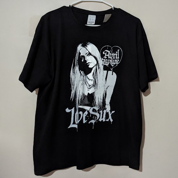Avril Lavigne Love Sux Graphic Tee Boyfriend Black Shirt New! - Picture 7 of 8